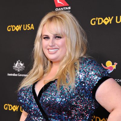 Rebel Wilson Issues Apology for Blocking Critics on Twitter