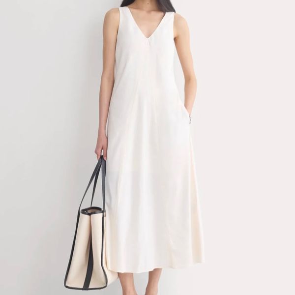 Everlane Deep V Seamed Dress in Stretch Linen