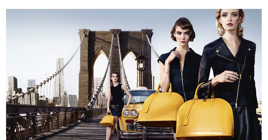 Louis Vuitton Handbags Fashion Bikini Girl 2000s Print Advertisement Ad  2007 