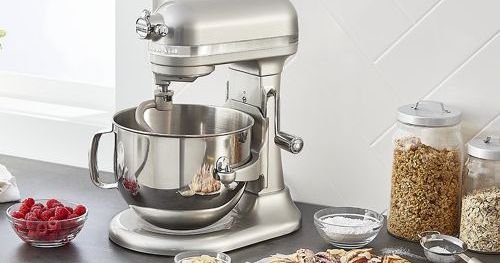 KitchenAid Refurbished 7 Quart Bowl Lift Mixer Review 2020 | The Strategist