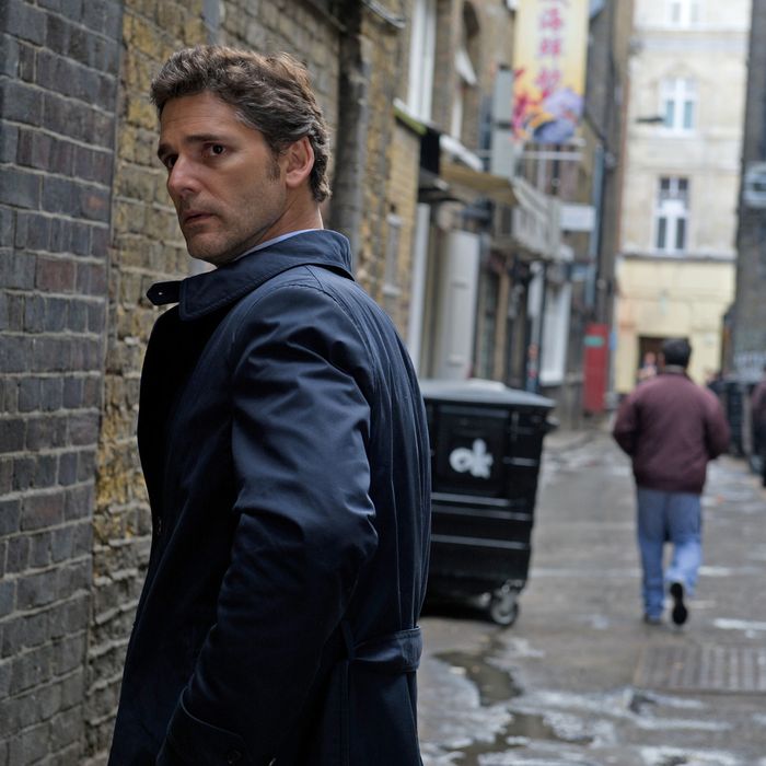 Eric Bana stars as Martin Rose in John Crowley's CLOSED CIRCUIT, a Focus Features release.