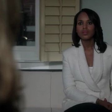 This jacket is fuzzy, which demonstrates yet again that Olivia Pope can have a secret soft side. It's just kept very, very secret.