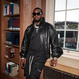 Sean “Diddy” Combs Fulfills $1 Million Pledge To Howard University At Howard Homecoming – Yardfest