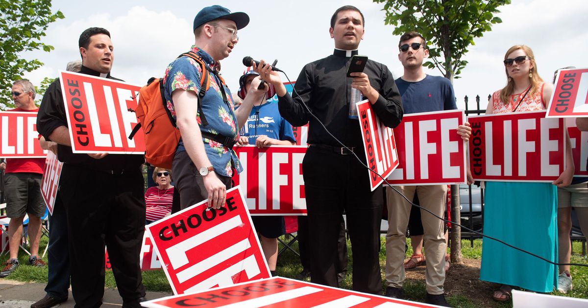 Anti-Abortion Activists Object to State Bans – on Tactics