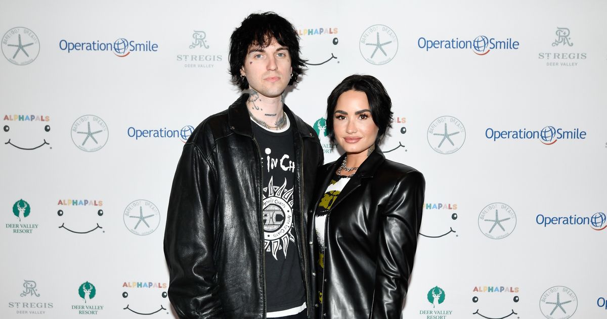 News image for article Demi Lovato Is Engaged to Jutes  Vulture | Makemetechie.com Summary