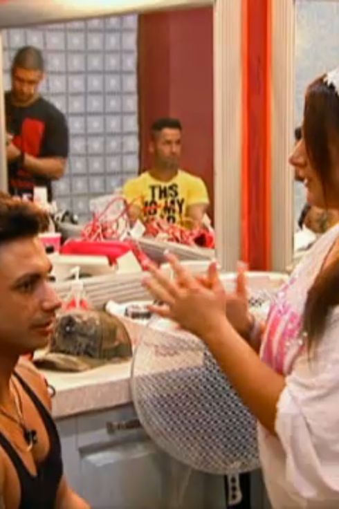 Jersey Shore Fashion Recap: Rain, Chains, and Depressed Facial Hair