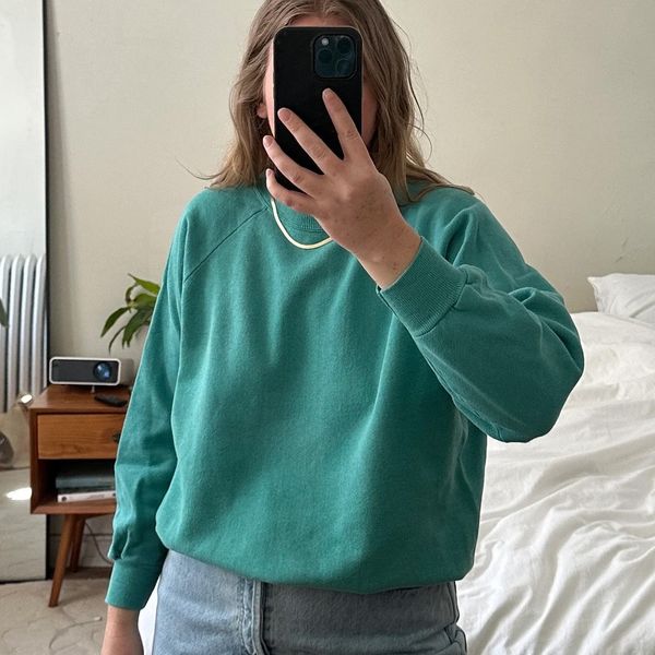 Vintage Hanes ‘90s sweatshirt