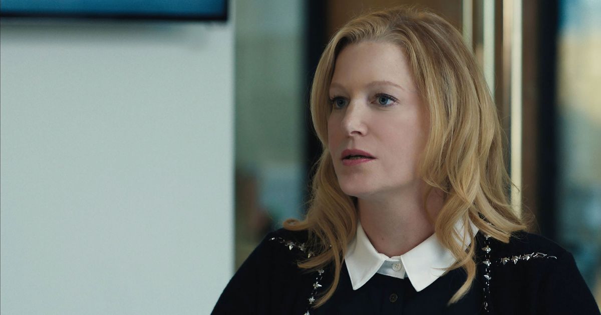 Anna Gunn Goes Ballistic on a Mansplainer in This Exclusive Clip From ...