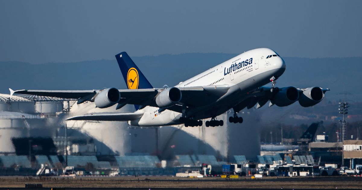 What Killed The Airbus 380 The Biggest Plane Ever Flown
