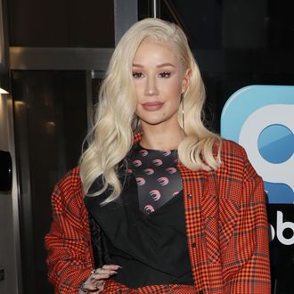 Iggy Azalea condemns Playboi Carti for 'missing Christmas with their son'  to release album instead