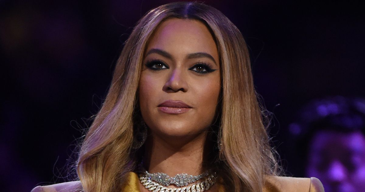 Beyonce's Courtside Moment Reverberates Across the Internet