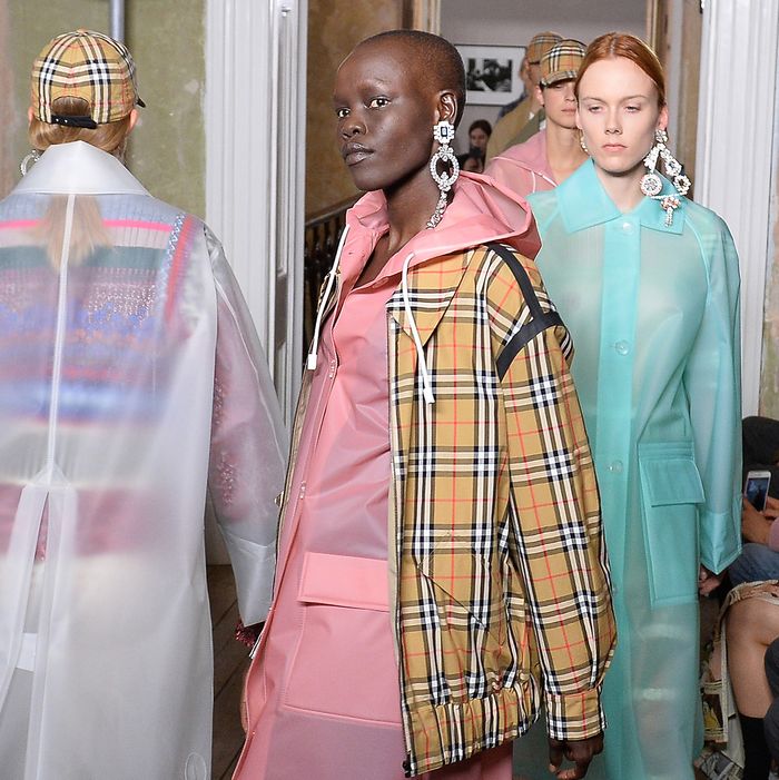 Burberry Brings Back Check Print at Spring 2018 LFW Show