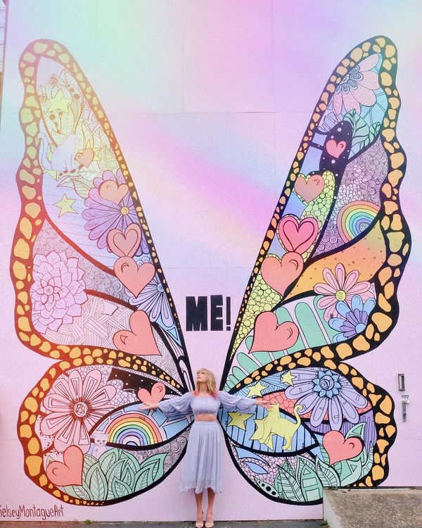 Taylor Swift butterfly ME!, Taylor Swift