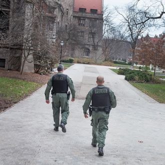 University Of Chicago Shuts Down After Threat Of Gun Violence