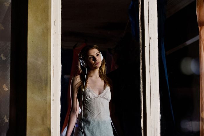 SKINS, Hannah Murray, ‘Pure: Part I’, (Season 7, ep. 703, aired July 15, 2013). photo: James Edwin