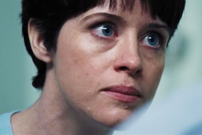 See Claire Foy's Bowl Haircut