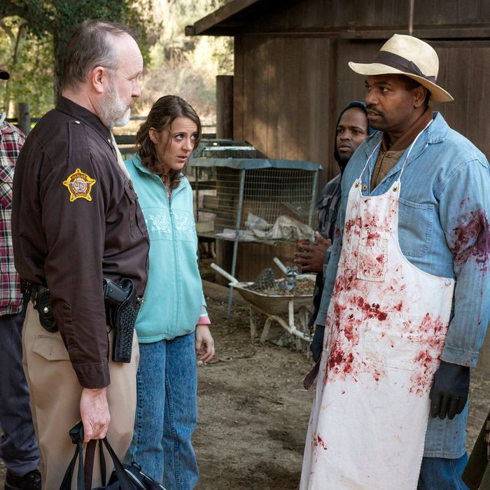 JUSTIFIED -- Get Drew -- Episode 10 (Airs Tuesday, March 12, 10:00 pm e/p) -- Pictured: (L-R) Jim Beaver as Shelby Parlow, Abby Miller as Ellen May, Mikelti Williamson as Ellstin Limehouse