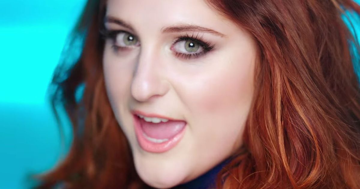 梅根·特雷納 (Meghan Trainor) 未經 Photoshop 處理的“Me Too”視頻回歸