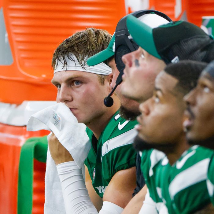 Jets fans out in full force in Green Bay in support of team after