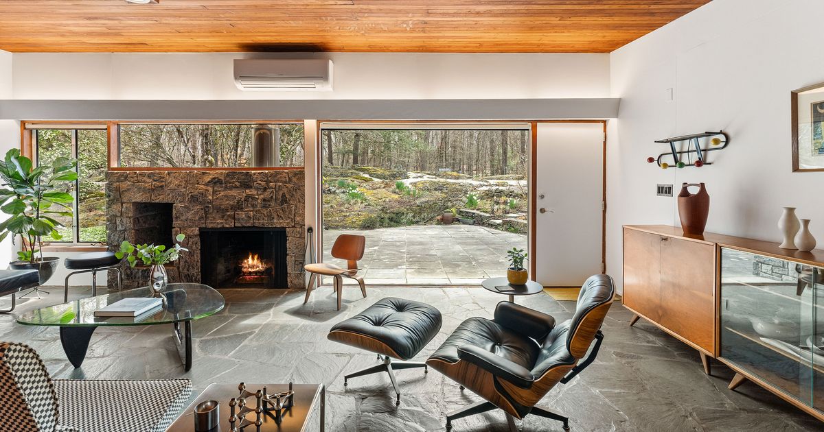 A Marcel Breuer home in Croton-on-Hudson is on the market