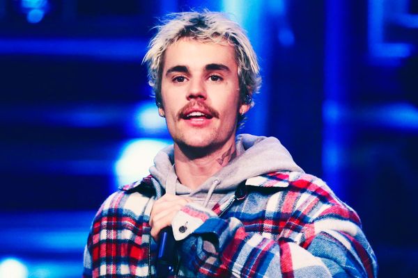 Justin Bieber's On-Again, Off-Again Relationship With His Mustache Is Very  Much On Again