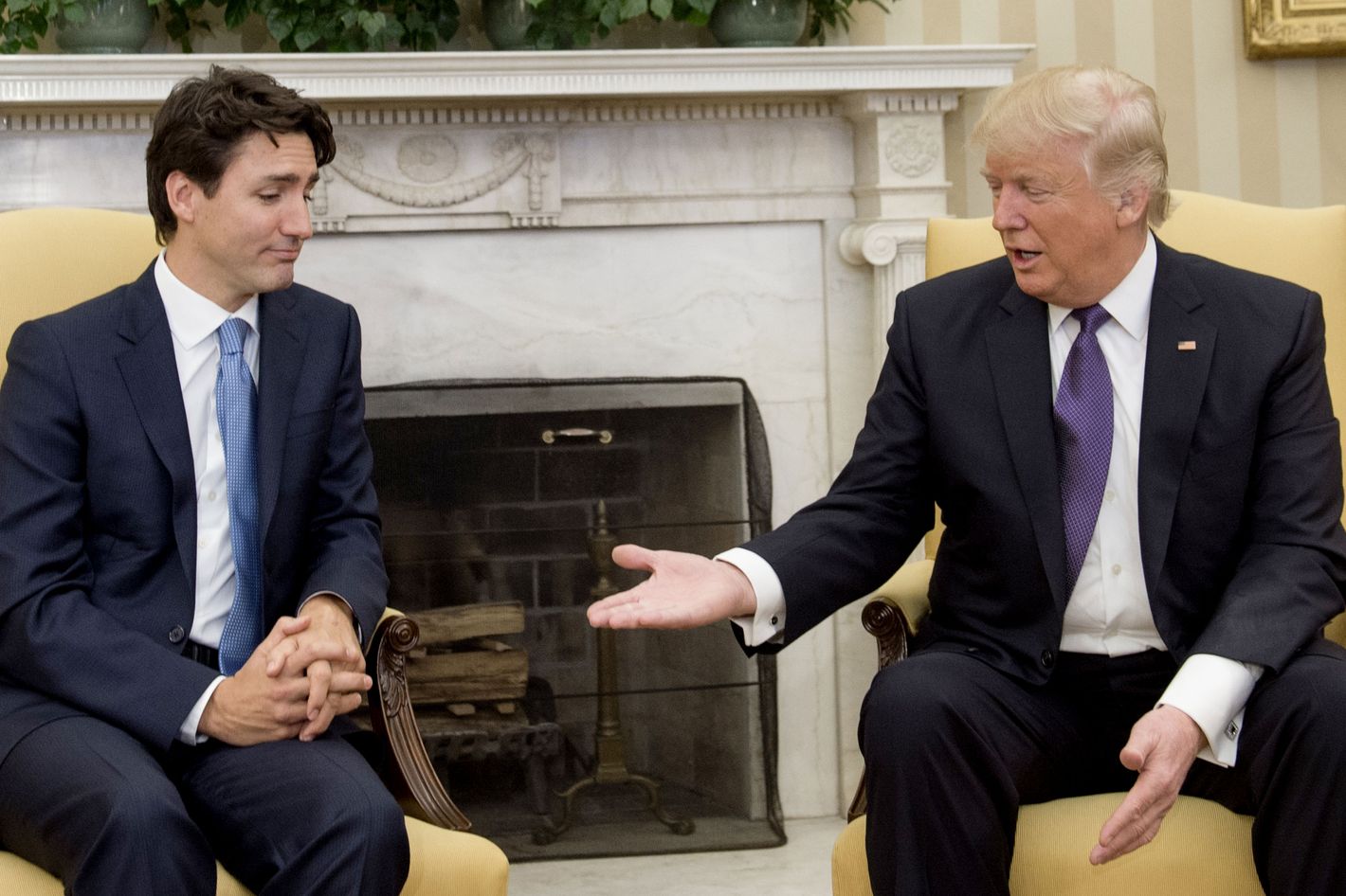 Canadian PM Justin Trudeau Beats Trump At The Handshake Game