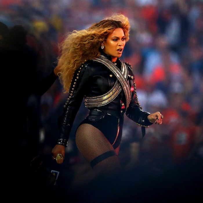 Beygency red alert. Photo: Ronald Martinez/Getty Images