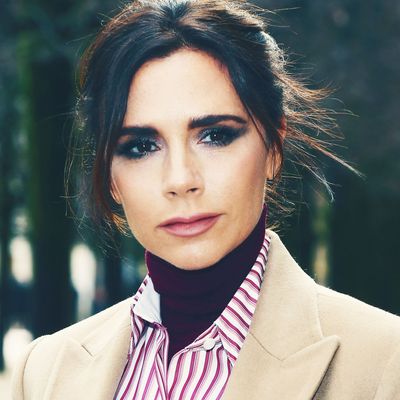 Victoria Beckham Dances Along to ‘Spice Up Your Life’