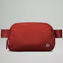 Lululemon Everywhere Belt Bag