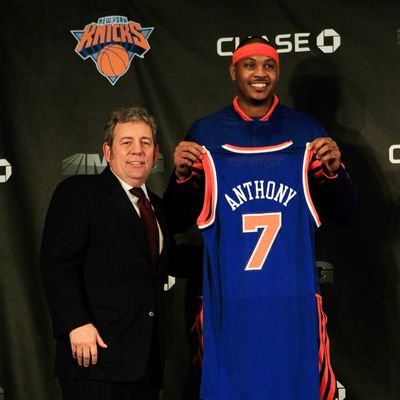 New York Knicks owner (L) Jim Dolan introduces new player (R) Carmelo Anthony at a press conference at Madison Square Garden