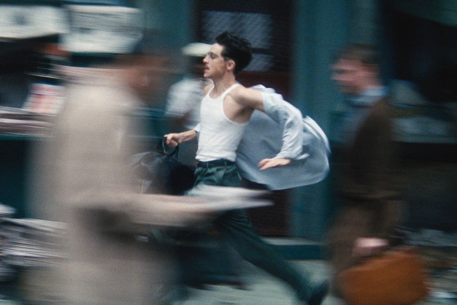 <em>Marty Supreme</em>’s Flashback Scene Unlocks the Whole Movie