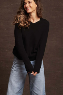 Weatherproof Vintage Women’s Cashmere Long Sleeve Solid Vee In Black