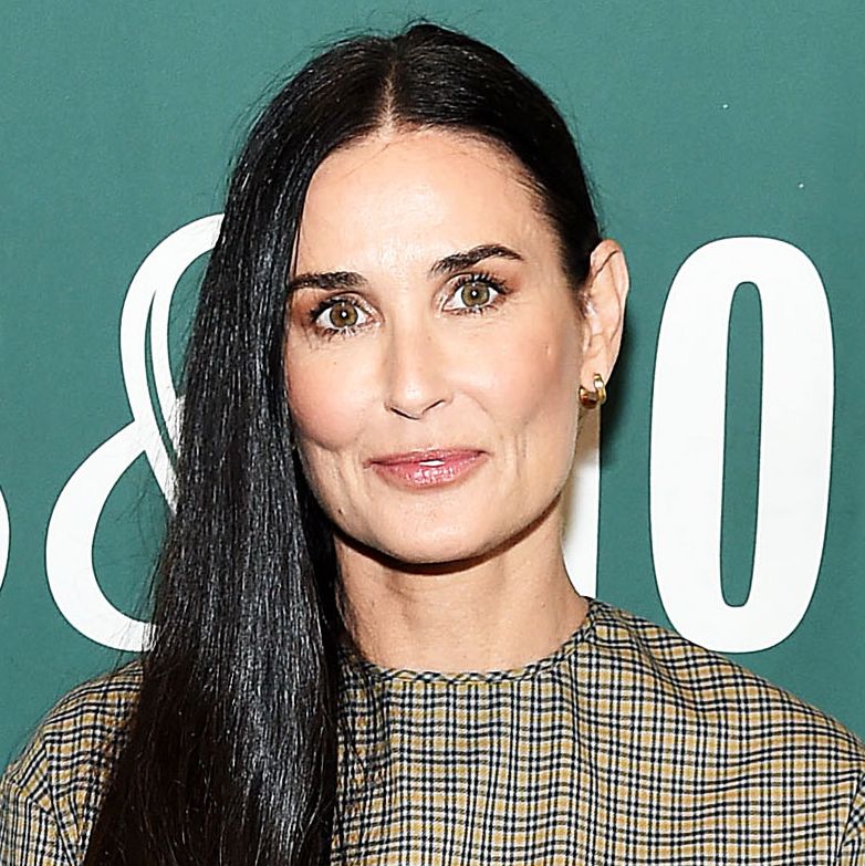 Demi Moore S Book Has Stories On Ashton Kutcher Rob Lowe