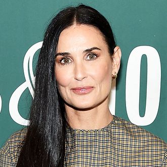 Demi Moore’s Book Has Stories on Ashton Kutcher, Rob Lowe