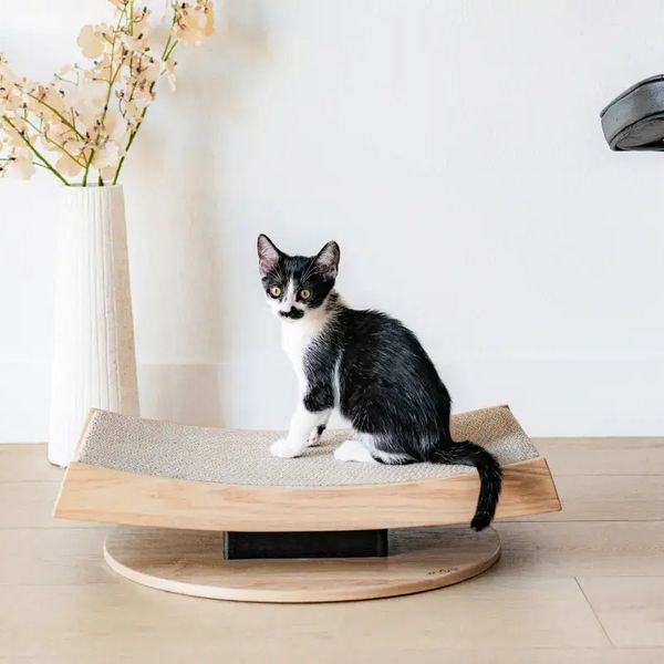 Mau Pets Torii Cat Scratcher