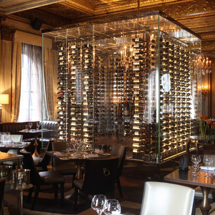 Yep, a glass wine cube's the centerpiece.