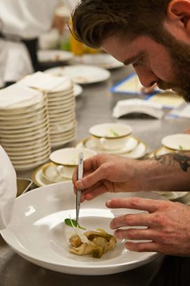 Brochu tweezers on the finishing touch.