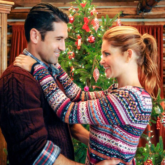 The 10 Essentials Of Any Hallmark Christmas Movie