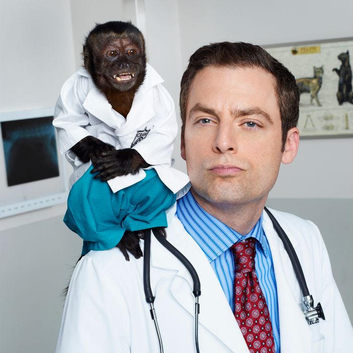 ANIMAL KINGDOM -- Season: Pilot -- Pictured: (l-r) Monkey as Dr. Zaius, Justin Kirk as Dr. George Coleman