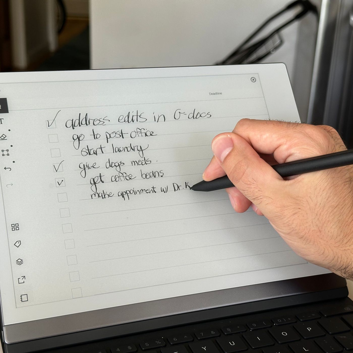 The best e-ink tablet I've tested was not made by  or ReMarkable