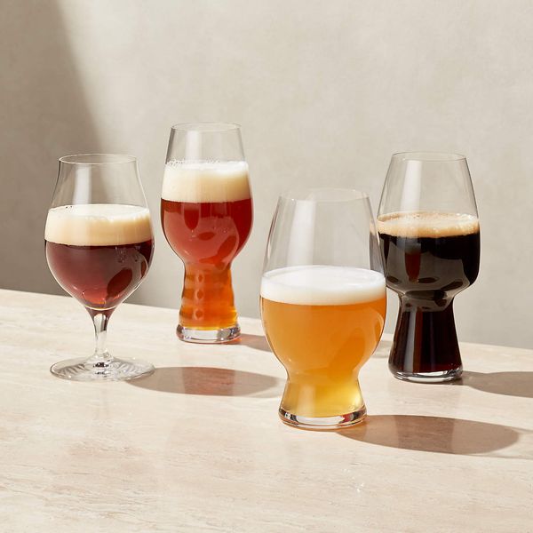Top 8 Glasses to Give Your Beer Loving Friends • Hop Culture