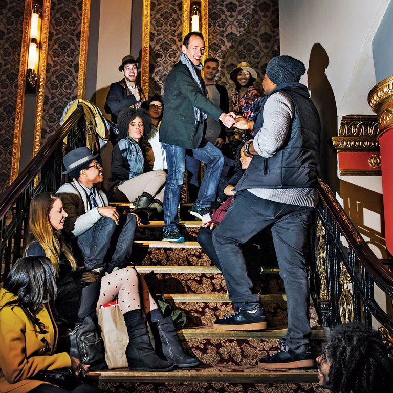 制片人杰弗里·塞勒（Jeffrey Seller）加入演员。