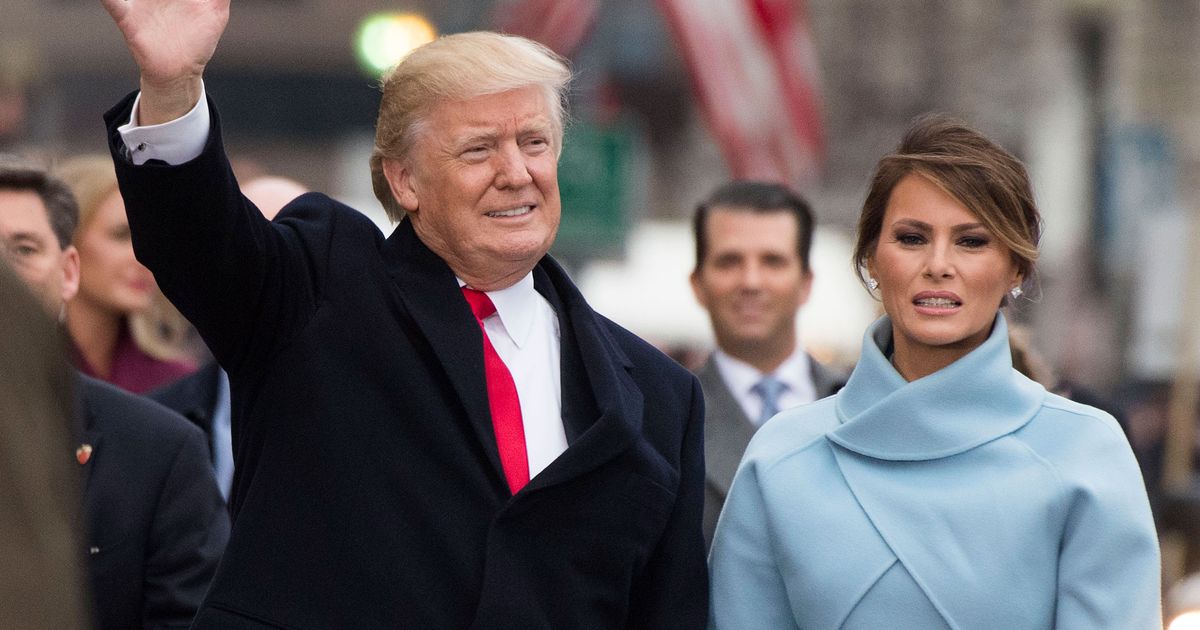 Awkward Clip of Donald & Melania at the Inauguration Is Real