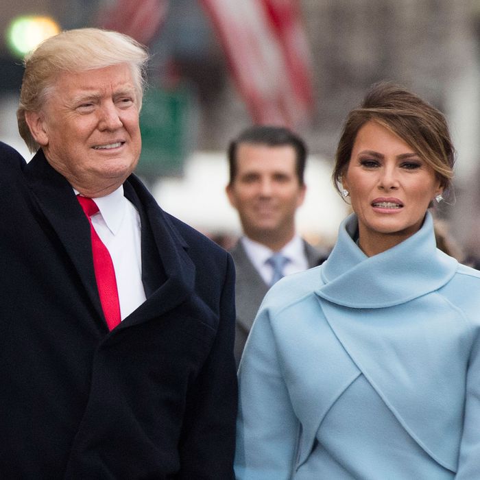 Awkward Clip of Donald & Melania at the Inauguration Is Real