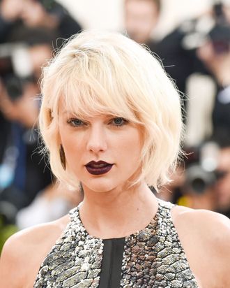 You Can Now Buy ‘Breakup Insurance’ for Taylor Swift’s Relationships