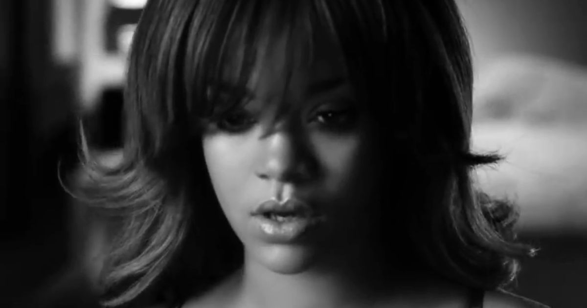 See Rihanna’s Latest Armani Ad