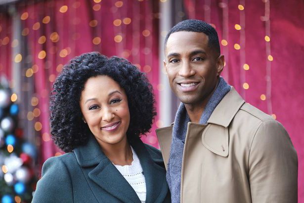 92 Christmas Movies on Hallmark, Lifetime, Netflix & More