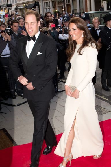 LONDON - MAY 8:  Catherine, Duchess of Cambridge and Prince William, Duke of Cambridge arrive for a dinner hosted by The Thirty Club at Claridges on May 8, 2012 in London, England. (Photo by Samir Hussein/WireImage)