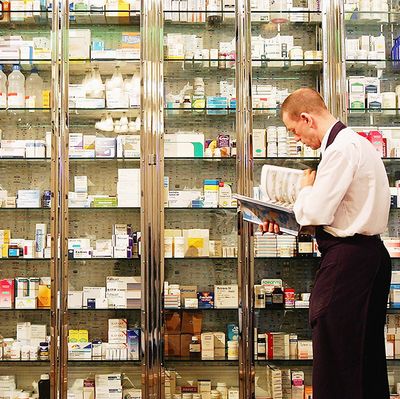 How to Stock Your Medicine Cabinet According to Experts 2020 | The
