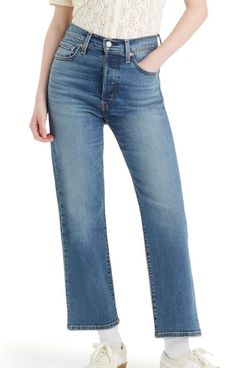 Levi’s Women’s Ribcage Straight Ankle Jeans